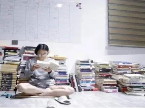 9X gây sốt ở trong căn nhà 88m2, chỉ có 6 món đồ, mỗi tháng tiêu vỏn vẹn 900 ngàn đồng: “Vật chất mang lại gánh nặng không cần thiết, tôi đang thấy nhẹ nhõm, bình yên”