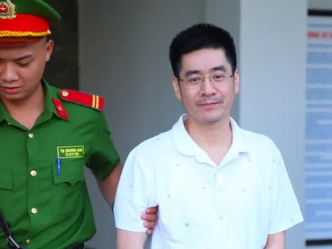 Cựu Trưởng phòng Cơ quan An ninh điều tra đối chất về khoản tiền 'chạy án'