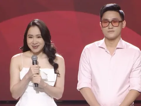 Đem hết tài sản rủ bạn gái đi du lịch chung, đặt mục tiêu đến 195 nước và tiêu hết tiền