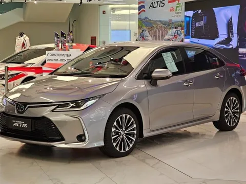 Toyota Corolla Altis sắp có bản mới tại Việt Nam: Thêm trang bị, giá dự kiến tăng nhẹ