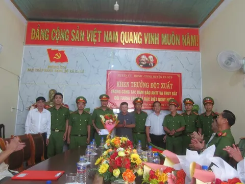 Thưởng nóng lực lượng bắt giữ 3 kẻ tấn công trụ sở xã ở Đắk Lắk