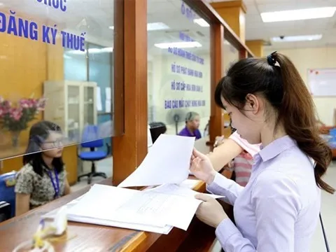 Tăng lương và nỗi lo đóng thuế