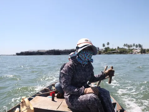 Nước sạch về nhưng người dân Cồn Si ở Quảng Nam không thể vui nổi!