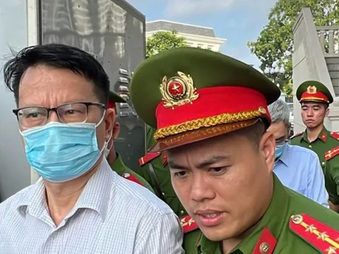 Cựu đại sứ nói không lợi dụng các “Chuyến bay giải cứu” gần 1.900 người mãn hạn tù để chia chác