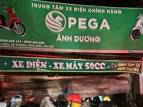 Hà Nội: Cháy cửa hàng kinh doanh xe máy điện, 3 người trong gia đình tử vong