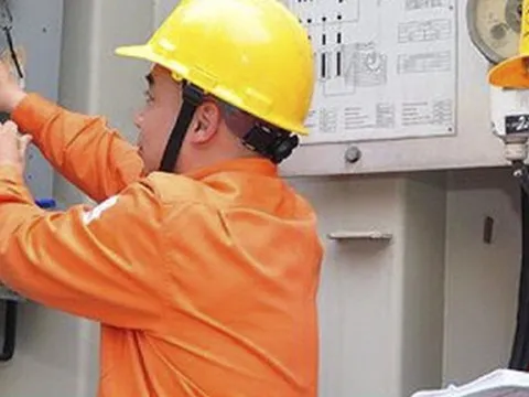 Đề xuất điều chỉnh giá điện 3 tháng/lần: Chuyên gia, doanh nghiệp nói gì?