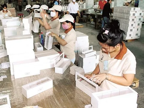 Thiếu đơn hàng xuất khẩu, lợi nhuận của Gỗ Đức Thành bị bào mòn mạnh