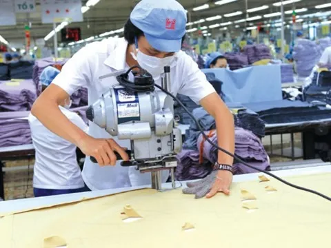 Xanh hóa ngành dệt may