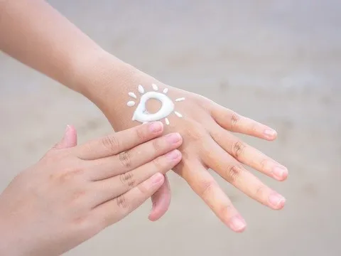 Thu hồi toàn quốc lô kem dưỡng trắng do công ty Ngọc Ý Châu sản xuất