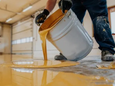 Toàn ngành gặp khó, Sơn Á Đông kinh doanh bấp bênh trước khi sang HoSE