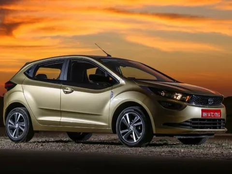 Chiếc hatchback cao cấp giá chưa đến 200 triệu đồng có gì hay?