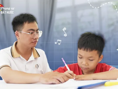 Chàng trai 26 tuổi lớn lên từ trại trẻ mồ côi gieo cuộc sống mới cho trẻ em cùng cảnh ngộ