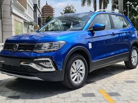 VW T-Cross giảm giá mạnh gần 200 triệu tại đại lý: Bản đắt nhất vẫn trên 1 tỷ, ngang cỡ Seltos, Creta nhưng ít công nghệ hơn