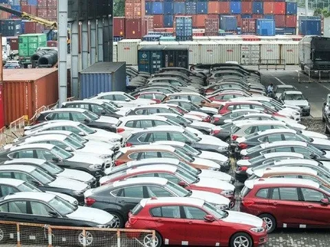 Sức tiêu thụ ô tô èo uột và giải pháp kích cầu
