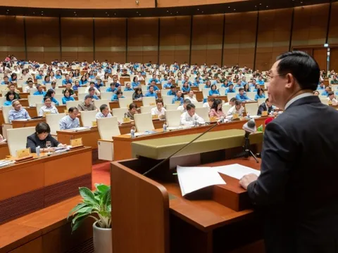 “Công nhân 4-5 người ở trong 10m2, nhìn vào không ai gọi đó là nhà”