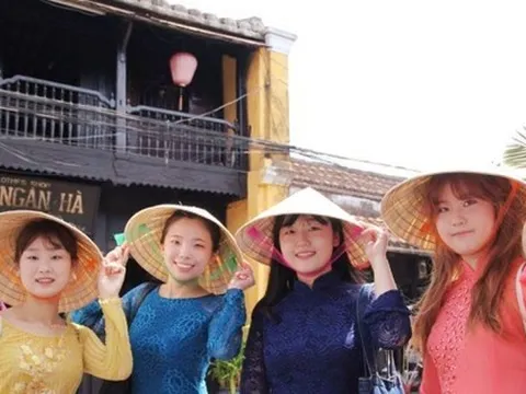 Kỷ lục trên một triệu khách quốc tế đến Việt Nam trong tháng 7