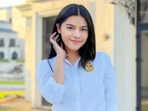 1 nàng Hậu Vbiz tốt nghiệp thạc sĩ ở Anh, từng tủi thân bật khóc vì 32 công ty từ chối tuyển dụng