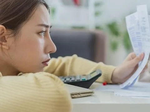 4 nguyên tắc chi tiêu giúp bạn tránh bị thâm hụt ngân sách khi chưa hết tháng