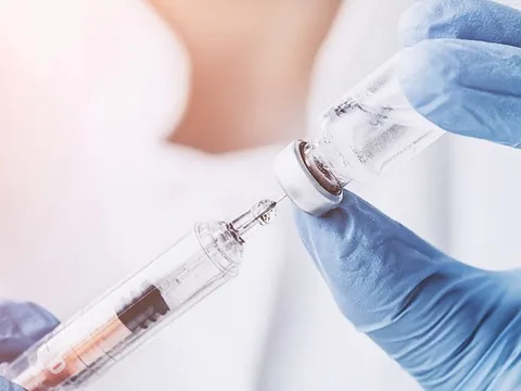 Lại thêm một phụ nữ mất thị lực đột ngột khi vừa tiêm filler
