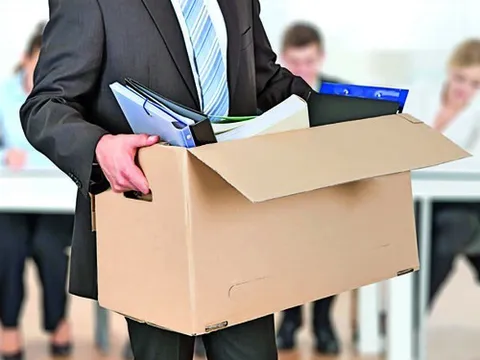 Hai thứ người lao động nhất định phải lấy khi nghỉ việc để nhận trợ cấp