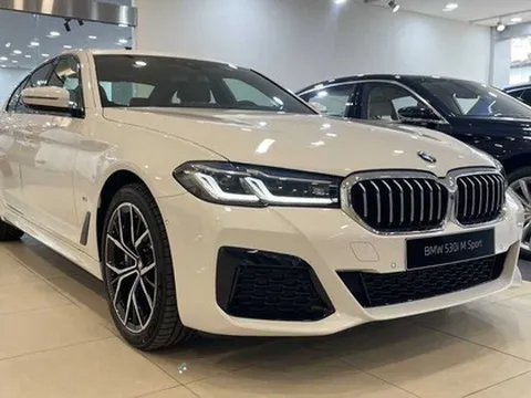 Loạt xe sang đua giảm giá ‘tất tay’: Mercedes giảm trên nửa tỷ chưa là gì so với mức giảm 1 tỷ của BMW