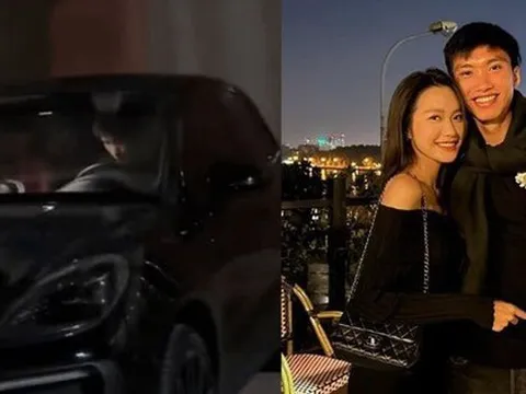 Đoàn Văn Hậu và bạn gái lọt ống kính "team qua đường"