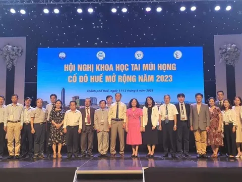Nhiều chuyên gia hàng đầu tham dự hội nghị về tai mũi họng ở Huế
