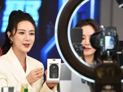 Thực hư những buổi livestream sale sập sàn: Người mua hưởng giá hời, còn người bán thu lợi bao nhiêu?