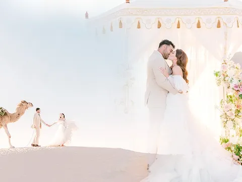 Đám cưới "độc lạ không giống bất kì ai" của cặp đôi thích sự táo bạo