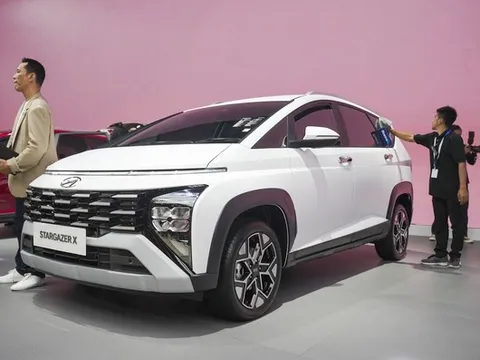 Ảnh thực tế Hyundai Stargazer X vừa ra mắt: Giá quy đổi từ 515 triệu, chờ ngày về Việt Nam đấu Xpander Cross