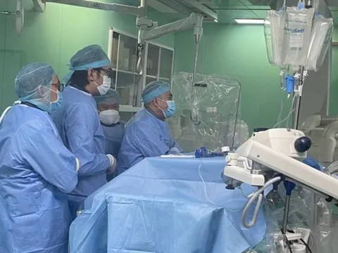 Báo động đỏ liên viện cứu bệnh nhân ngưng tuần hoàn hô hấp nguy kịch