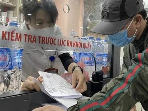 Chấm dứt "loạn" giá khám chữa bệnh theo yêu cầu