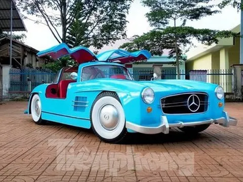 Nhóm bạn trẻ Đắk Lắk tự tay chế xe cổ Mercedes-Benz 300 SL