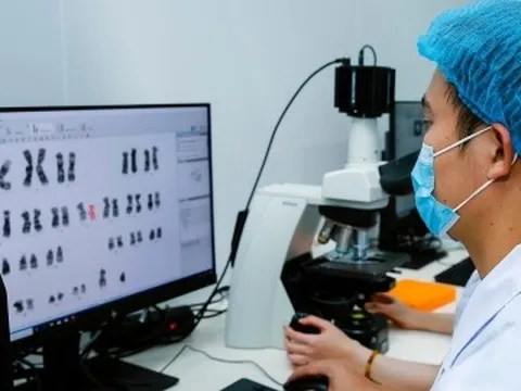 Con 3 tháng không biết lẫy, mẹ bàng hoàng khi biết trẻ mắc bệnh 10 nghìn ca có một