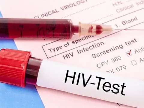 Nhóm 'Bông hồng đen' tự ý lấy máu xét nghiệm cho học sinh Hải Phòng: Bộ Y tế nói gì?