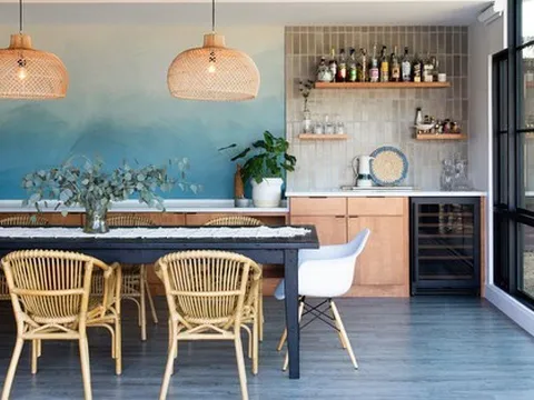 Nữ thiết kế biến trang trại cũ thành ngôi nhà đẹp như trong mơ sau khi cưới