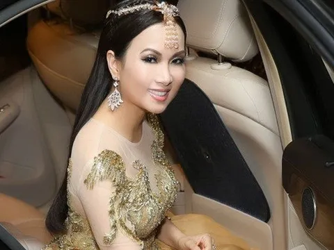 Nữ ca sĩ tỷ phú khiến Cẩm Ly, Minh Tuyết sợ hát chung: Tài sản tỷ đô, chồng xây nhà hát riêng trong biệt thự
