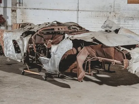 Có người trả hơn 45 tỷ đồng để mua chiếc Ferrari sắt vụn không động cơ và đây là lý do
