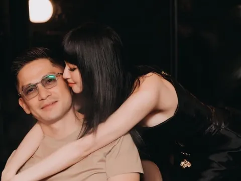Tâm Tít hiếm hoi khoe ảnh tình tứ bên chồng thiếu gia
