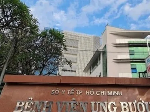 Đình chỉ công tác bác sỹ bị tố gợi ý 'cho vui vẻ' mới cấp thuốc trị ung thư