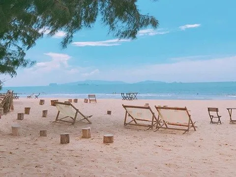 Cùng đến ngắm dáng vẻ mộc mạc, bình dị của xã đảo nhỏ ở Bắc Trung Bộ với chi phí khoảng 2 triệu đồng