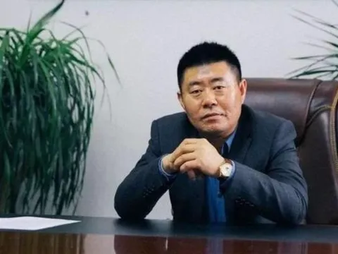 30 tuổi bỏ quê lên thành phố buôn đồng nát, 10 năm sau người đàn ông đổi đời ngoạn mục, điều hành cả công ty dịch vụ hàng đầu