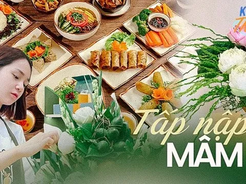 Kinh doanh thức thời: Rằm tháng Bảy, mâm cỗ chay nấu sẵn, khay quả nhập khẩu cả triệu đồng bán "vài trăm đơn"/ngày