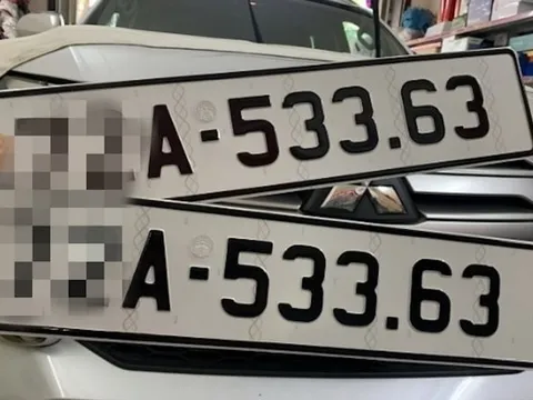 Ô tô có được lắp hai biển số dài không?