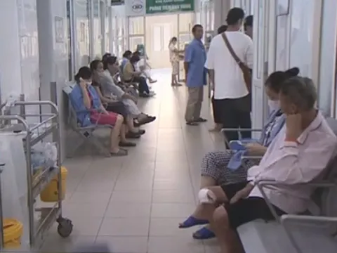 Nhiều bệnh nhân sốt xuất huyết nhập viện muộn