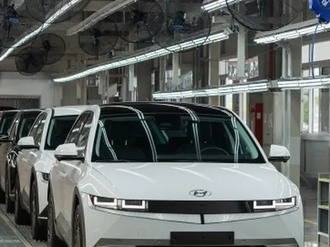 Ô tô lắp ráp trong nước vẫn tiếp tục tăng sản lượng