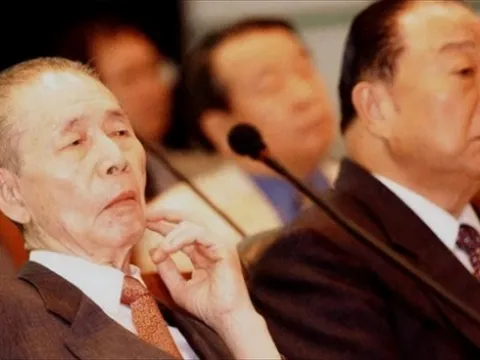 Cụ ông 92 tuổi gửi tiết kiệm 130 nghìn tỷ đồng rồi đột ngột qua đời: Đến khi con cháu chia tài sản thừa kế mới ngã ngửa về mức phí phải đóng để lấy được tiền