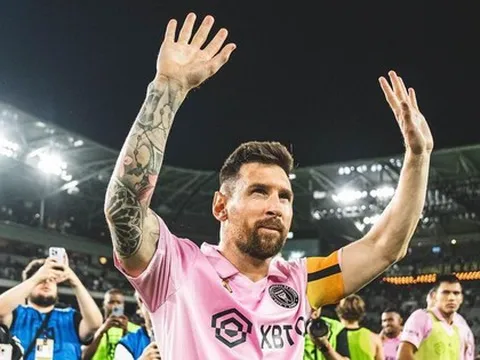 Lionel Messi giúp bóng đá tại Mỹ bùng nổ: Sân chật kín, giá vé kỷ lục và những ngôi sao trên khán đài