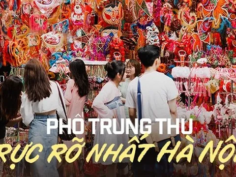 Ảnh: Phố Trung thu rực rỡ nhất Hà Nội tưng bừng đón người dân đến vui chơi, chụp ảnh