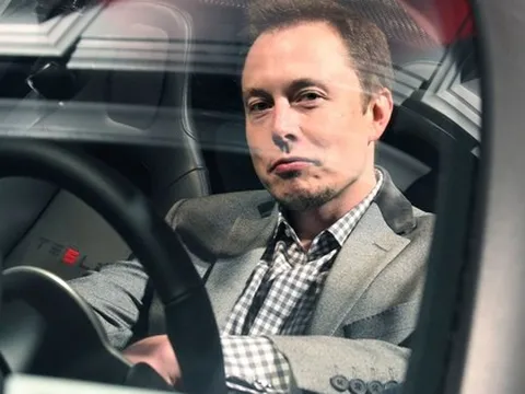 Người tài xế học lái 4 tháng khiến Elon Musk 'tự ti' về hệ nơ-ron của mình